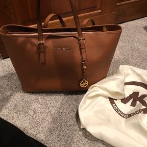 Michael Kors Large Jet Set Saffiano Leather Tote